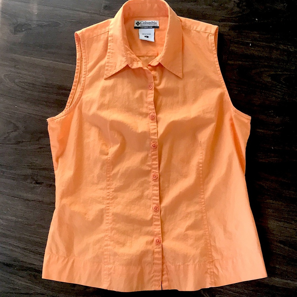 Columbia Sleeveless Button Down Top